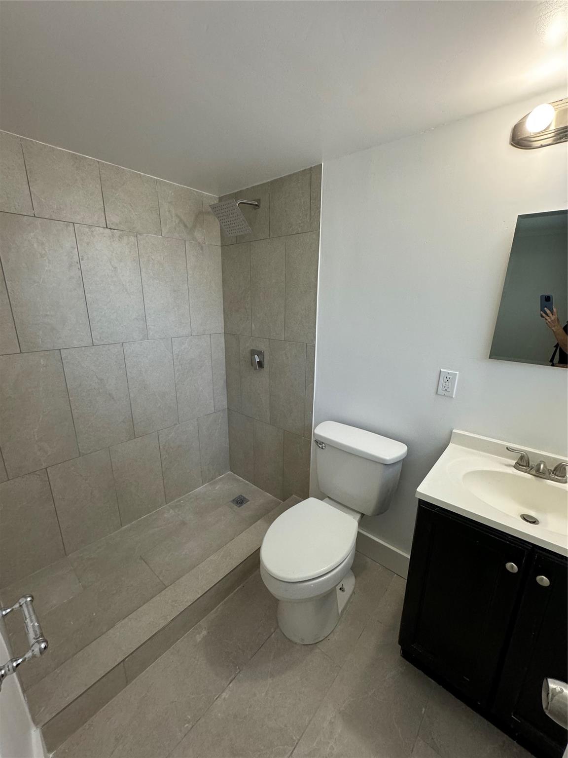 5162 NE 6th Ave 324