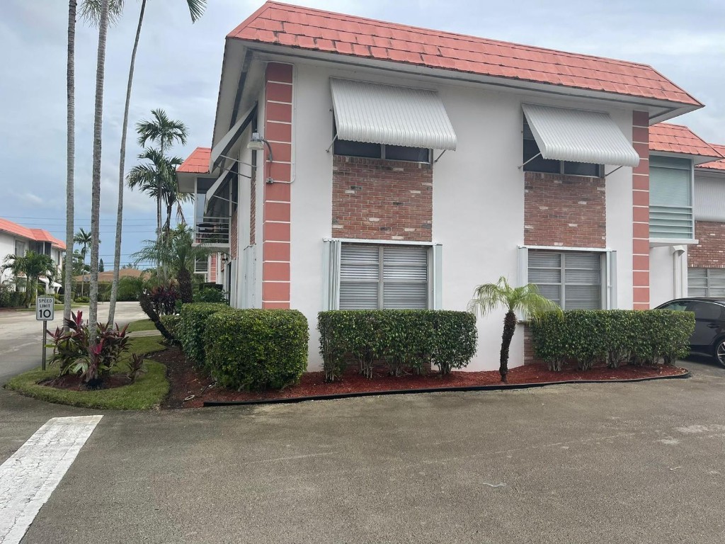 3550 NW 8th Avenue 603, Pompano Beach Unit: 603