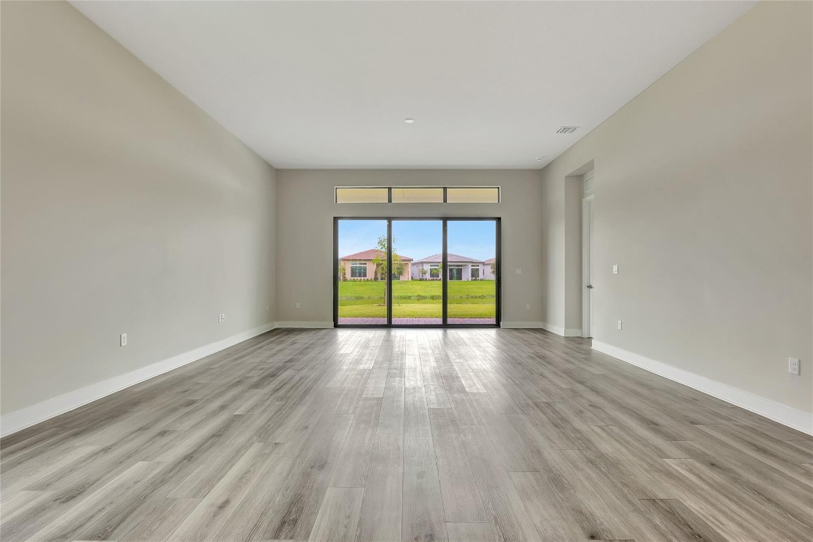 8148 Liberty Way, Parkland