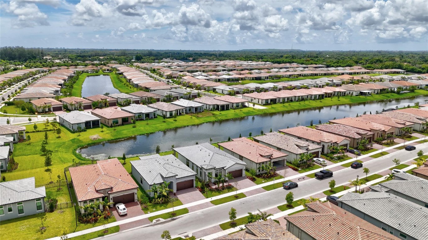 8148 Liberty Way, Parkland