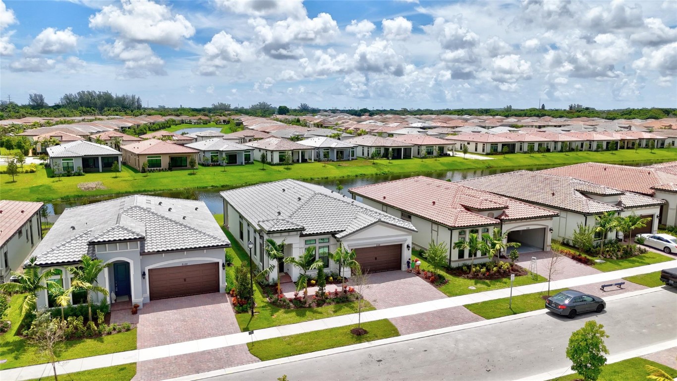 8148 Liberty Way, Parkland