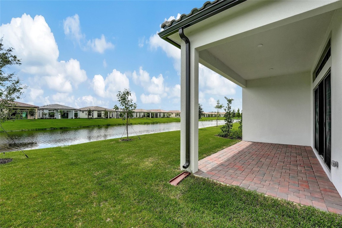 8148 Liberty Way, Parkland