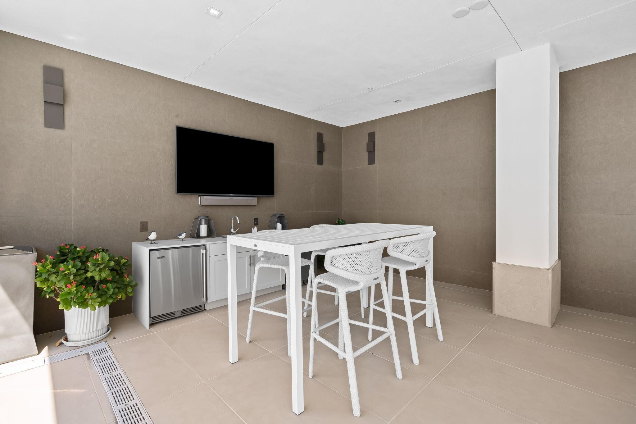 435 Bayshore 503