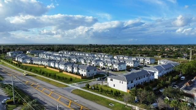 4611 NW 118th Avenue