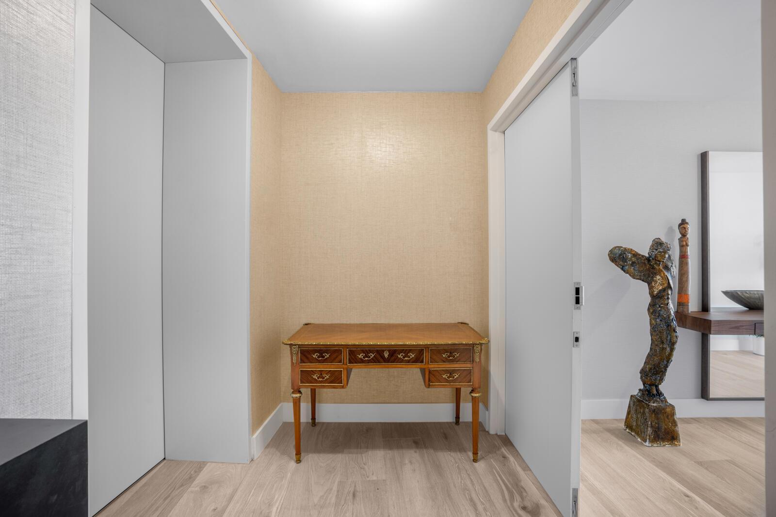 2200 N Ocean Boulevard Unit: N1501