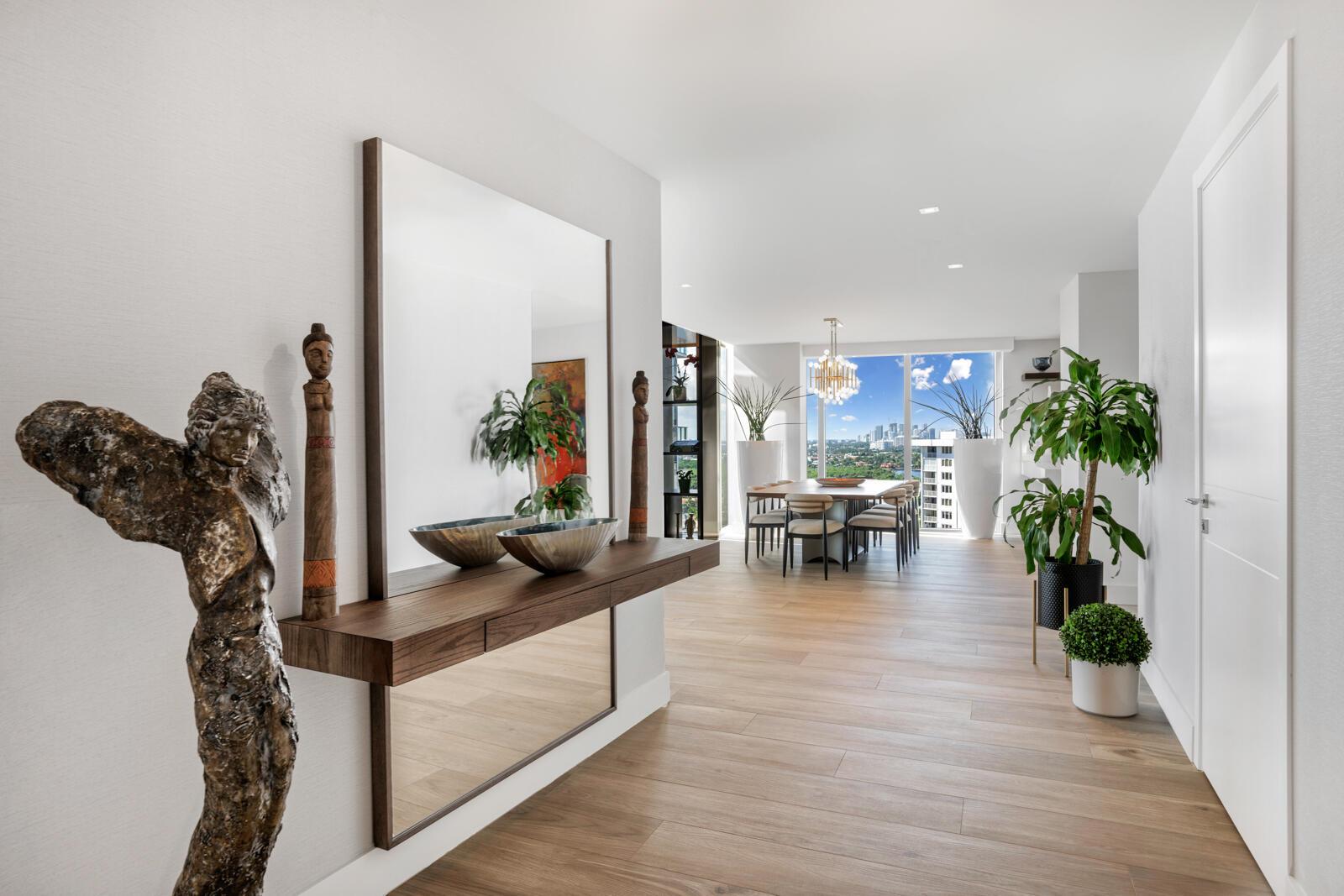 2200 N Ocean Boulevard Unit: N1501