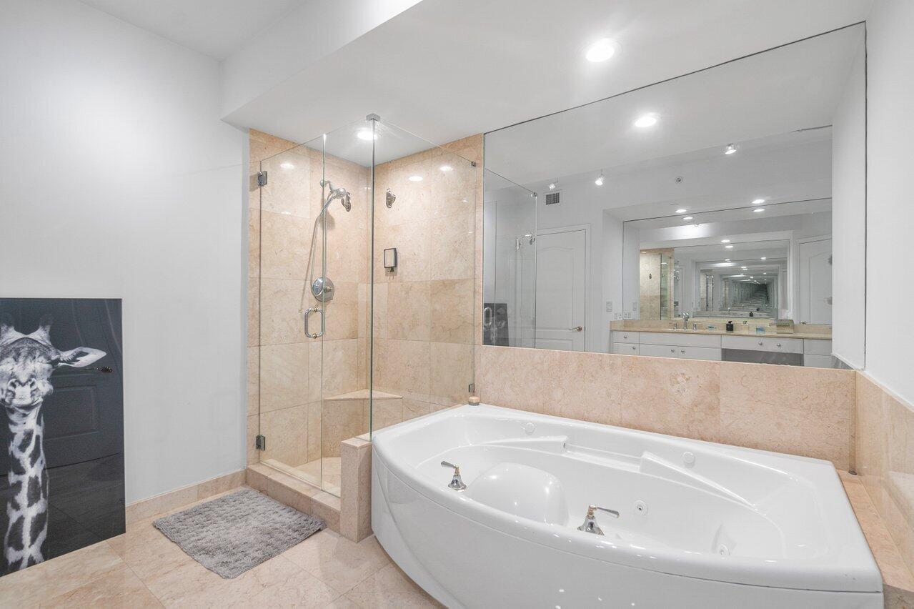 550 SE Mizner Boulevard B-306