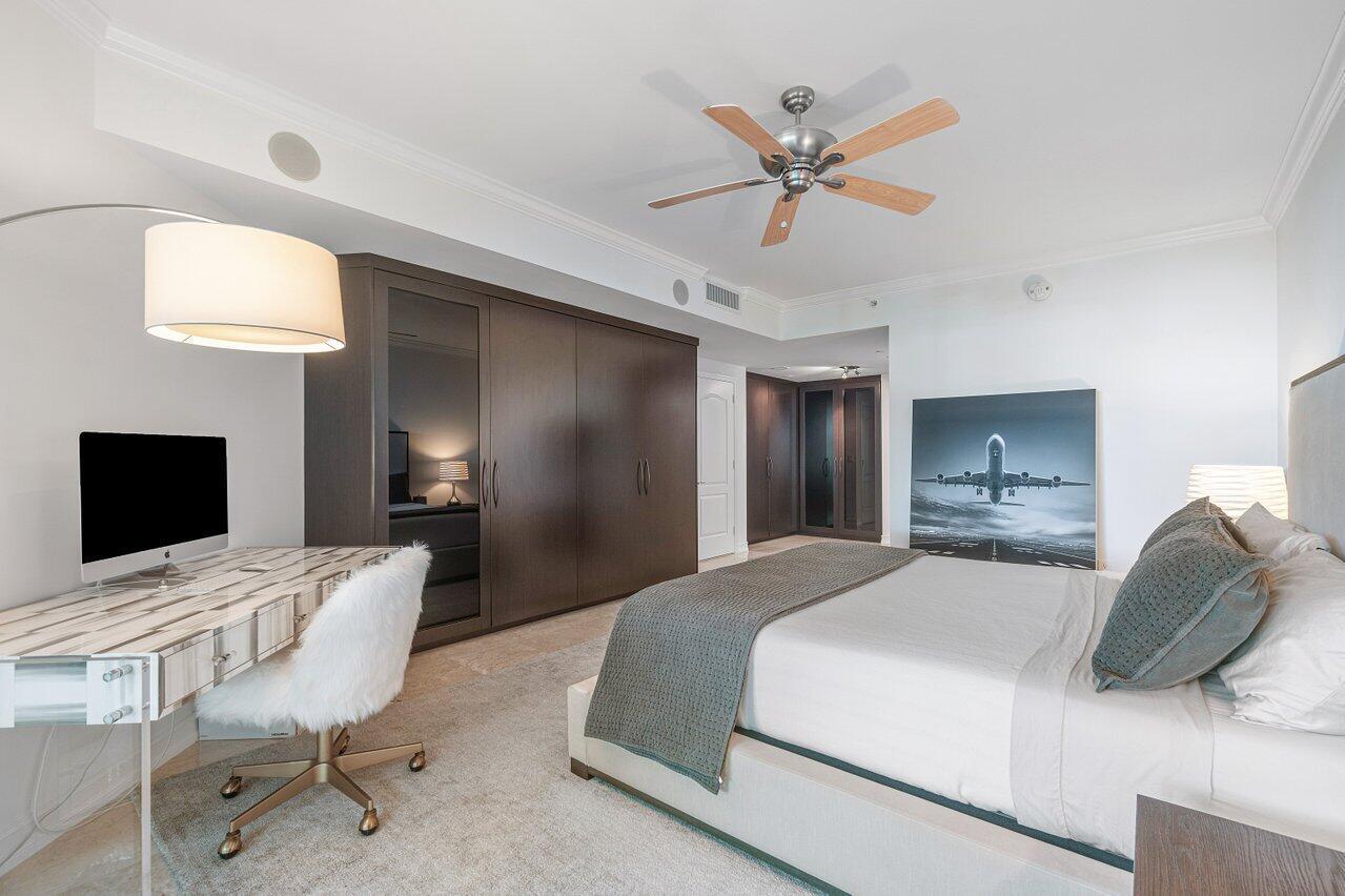 550 SE Mizner Boulevard B-306