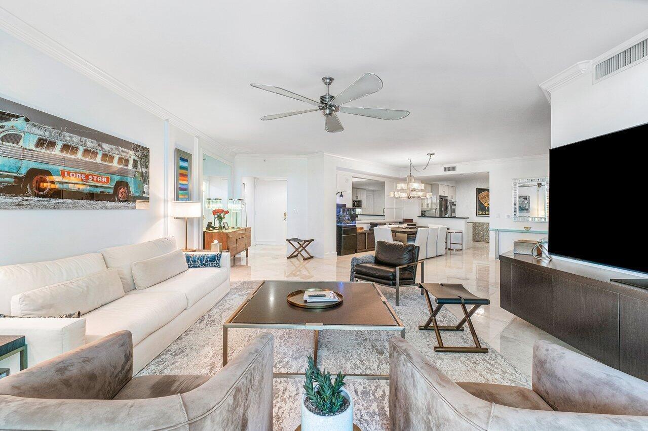 550 SE Mizner Boulevard B-306