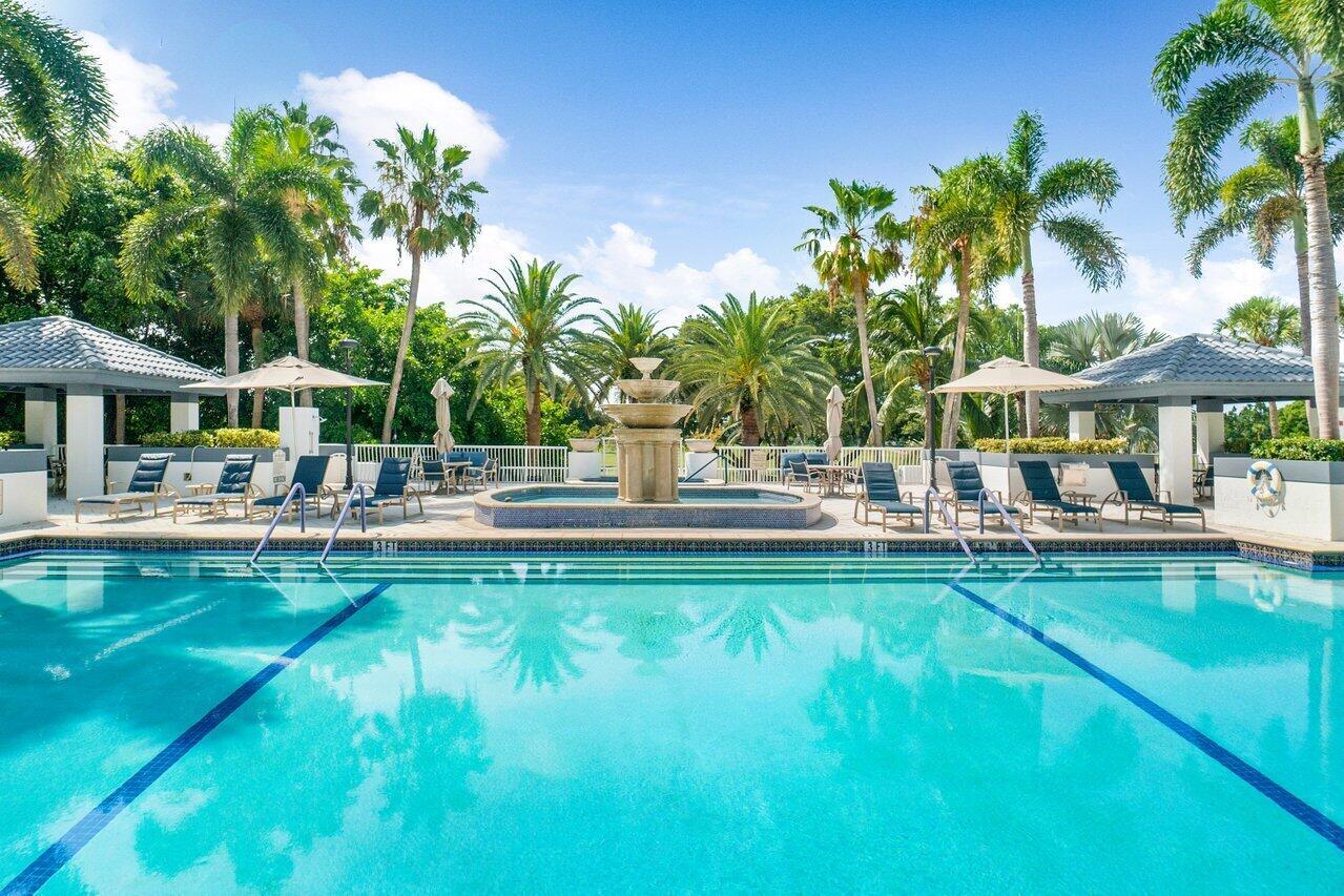 550 SE Mizner Boulevard B-306