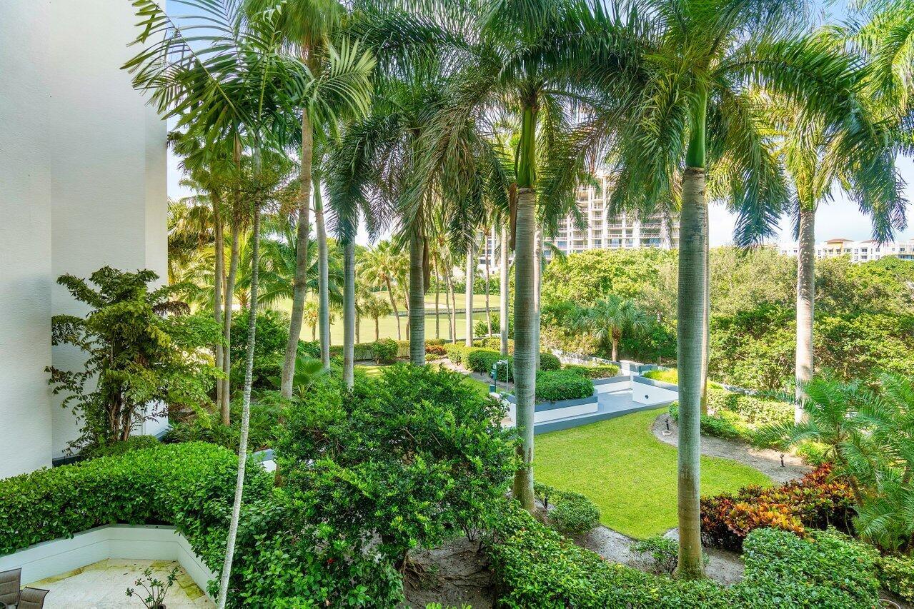 550 SE Mizner Boulevard B-306