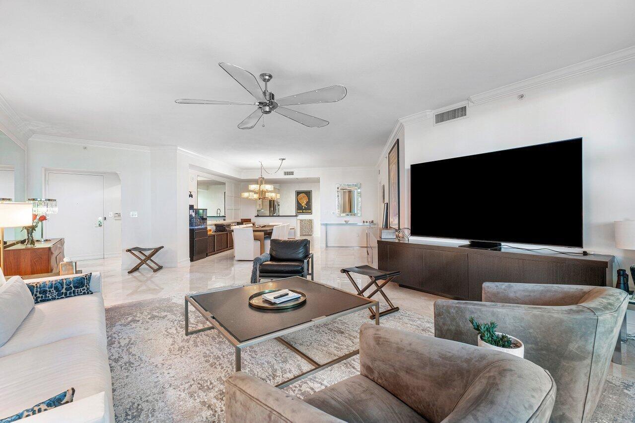 550 SE Mizner Boulevard B-306