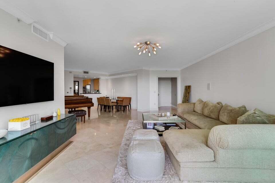 550 SE Mizner Boulevard B509