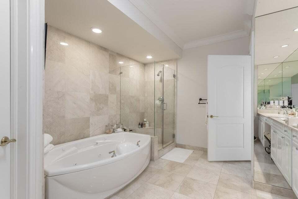 550 SE Mizner Boulevard B509
