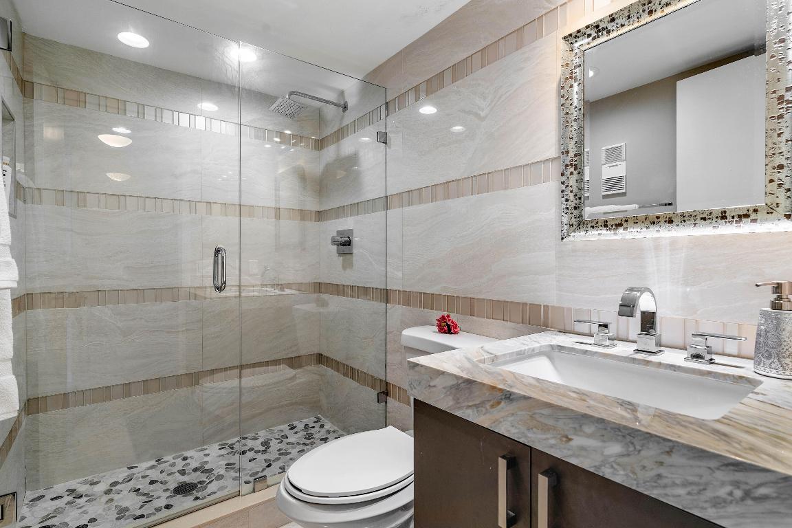 250 S Ocean Boulevard 7e, Boca Raton Unit: 7e