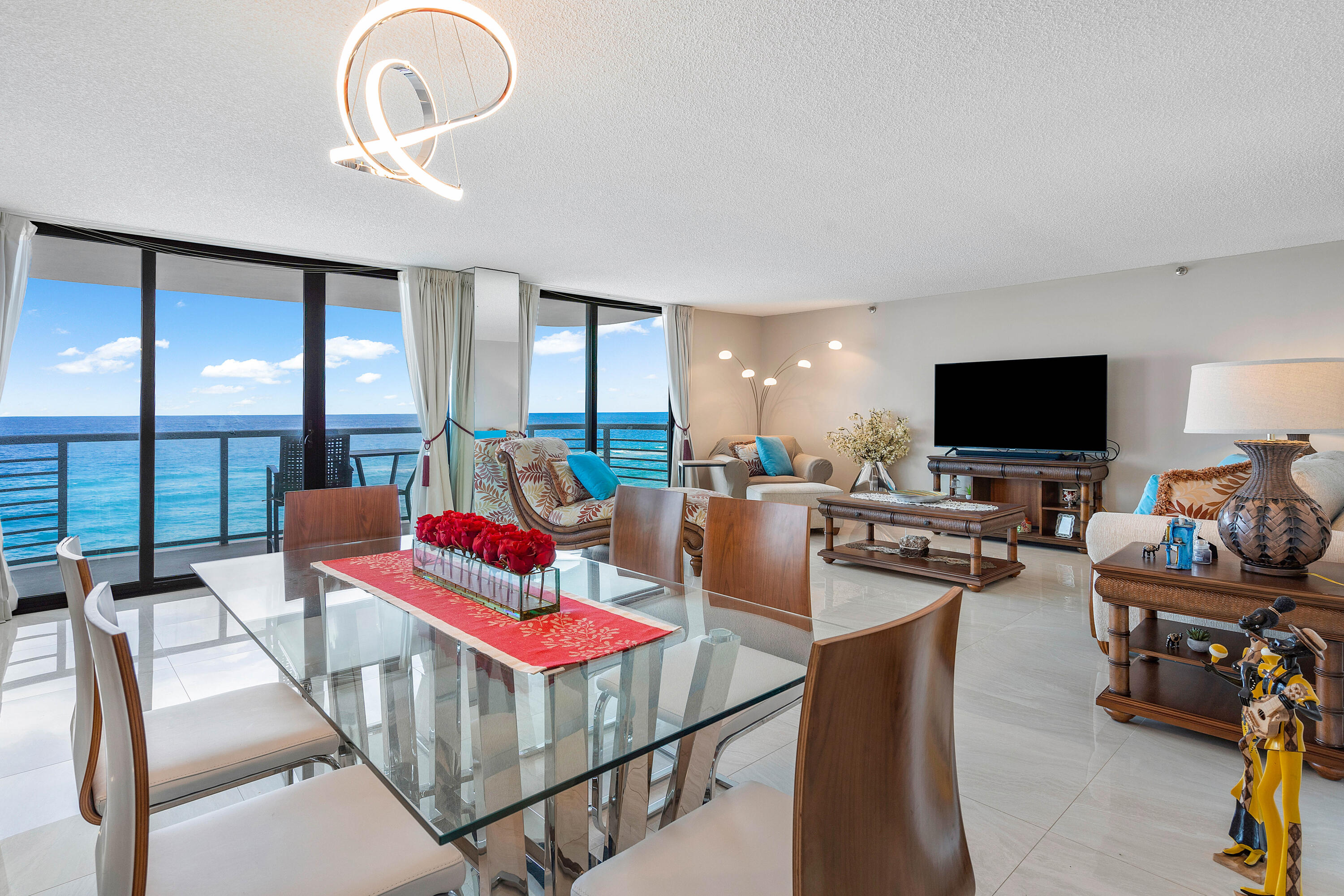 250 S Ocean Boulevard 7e, Boca Raton Unit: 7e