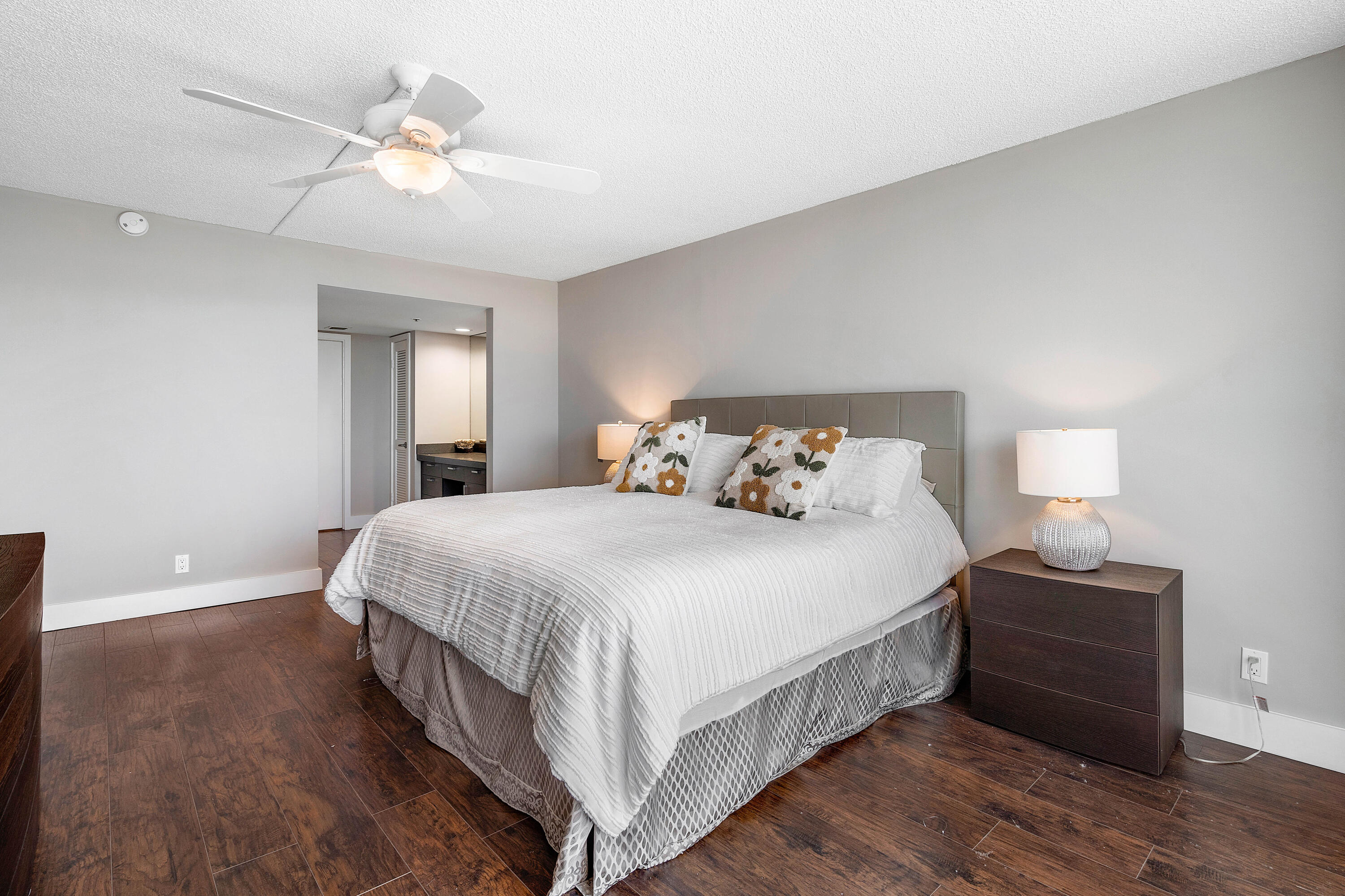 250 S Ocean Boulevard 7e, Boca Raton Unit: 7e