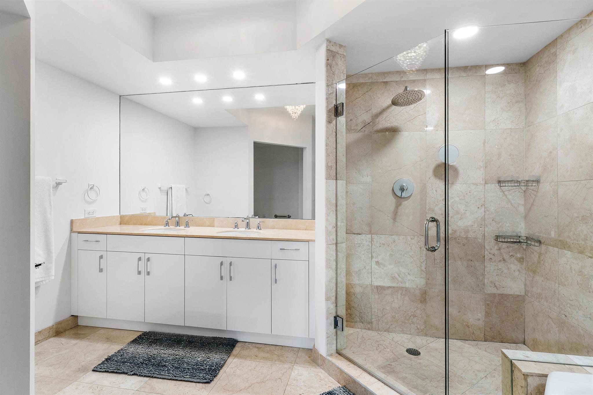 550 SE Mizner Boulevard B-707