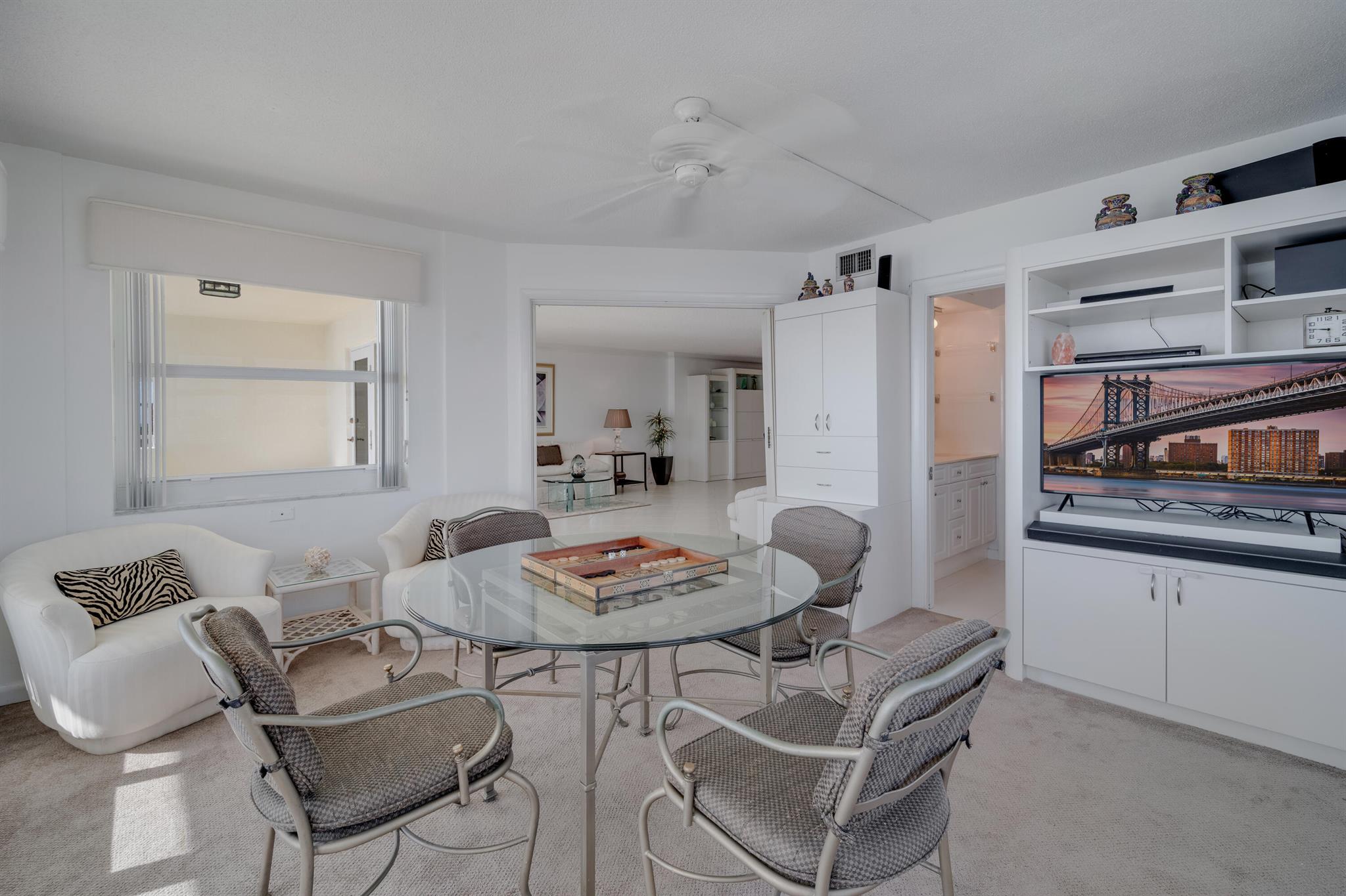 1169 Hillsboro Mile 803