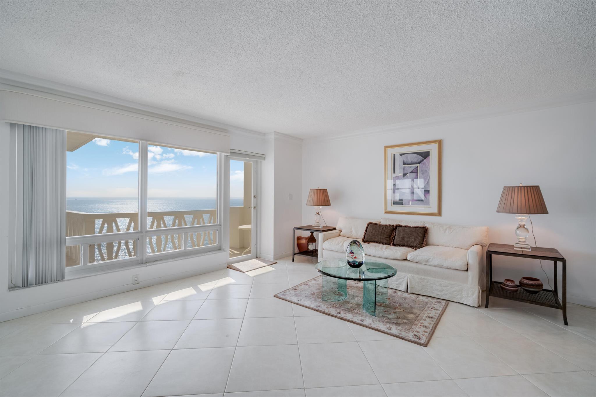 1169 Hillsboro Mile 803