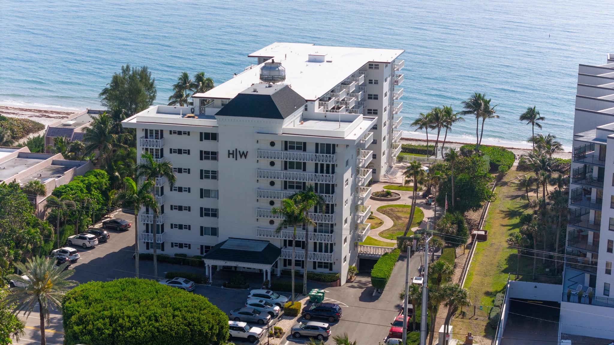 1169 Hillsboro Mile 803