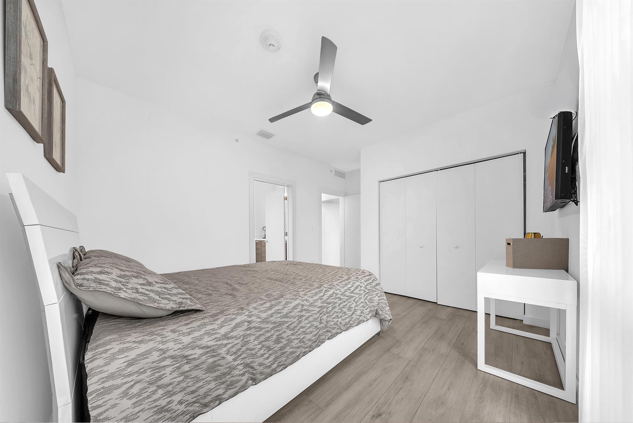 51 Se 19th Avenue 303