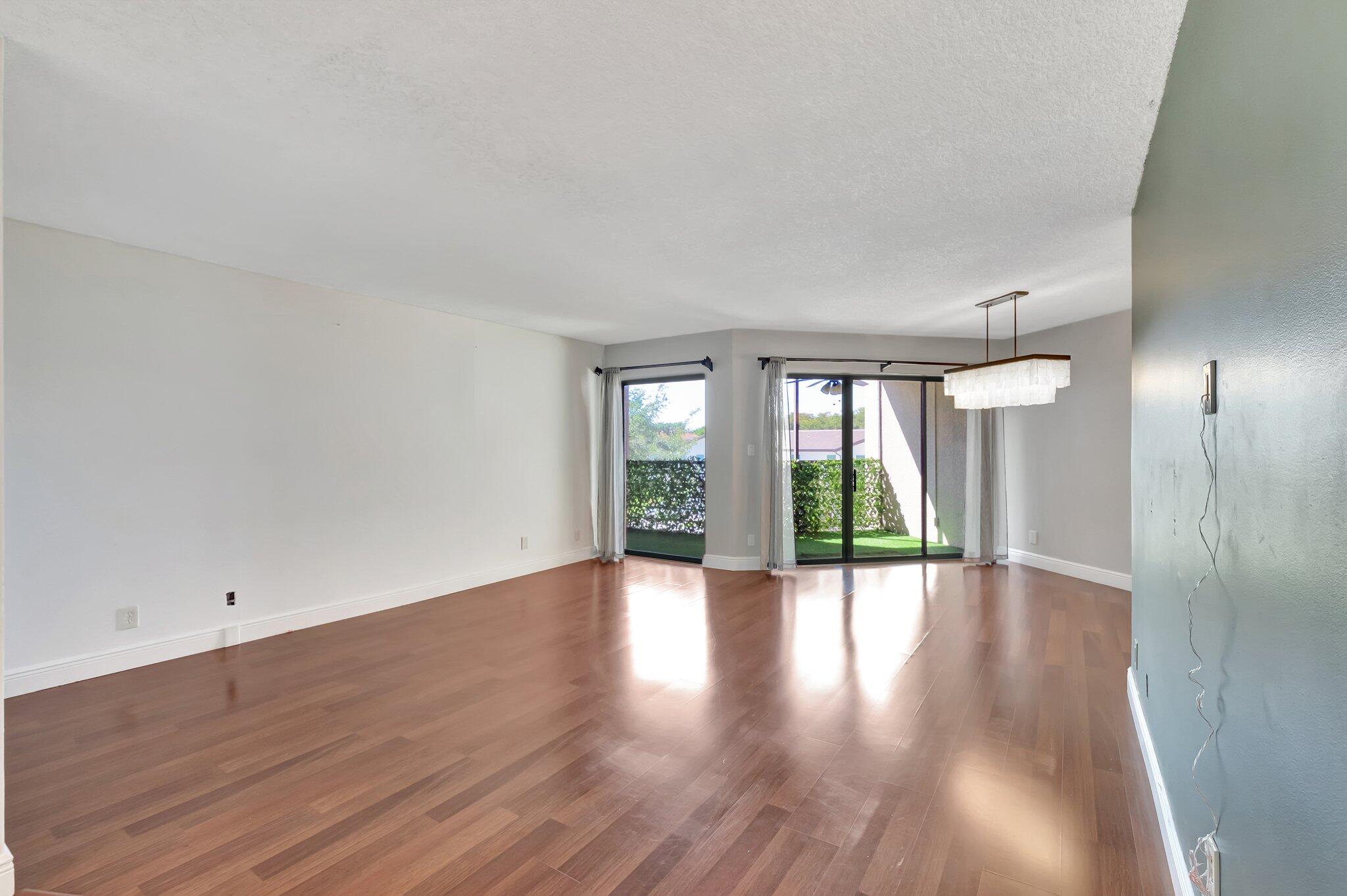 5801 Camino Del Sol 302