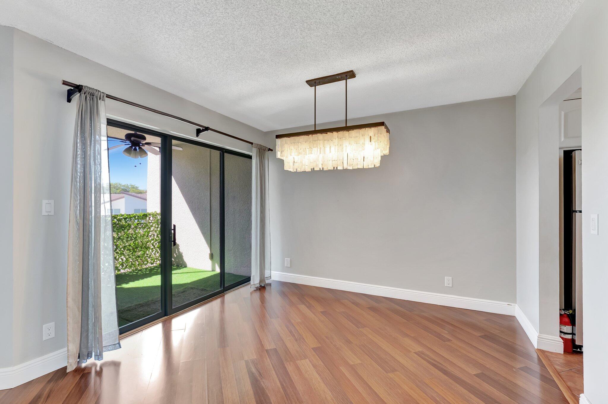 5801 Camino Del Sol 302