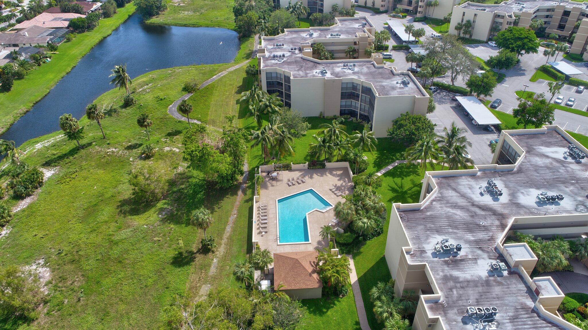 5801 Camino Del Sol 302