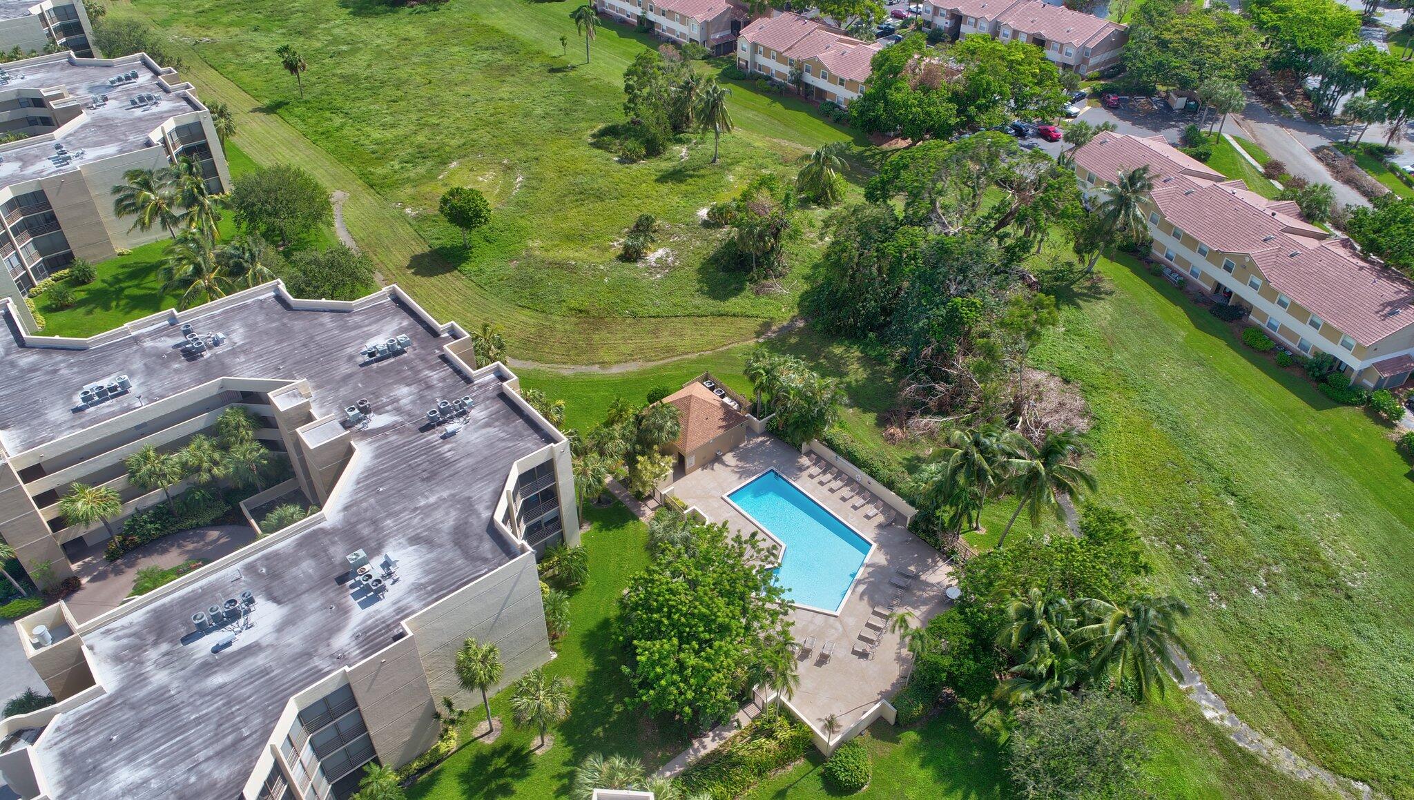 5801 Camino Del Sol 302