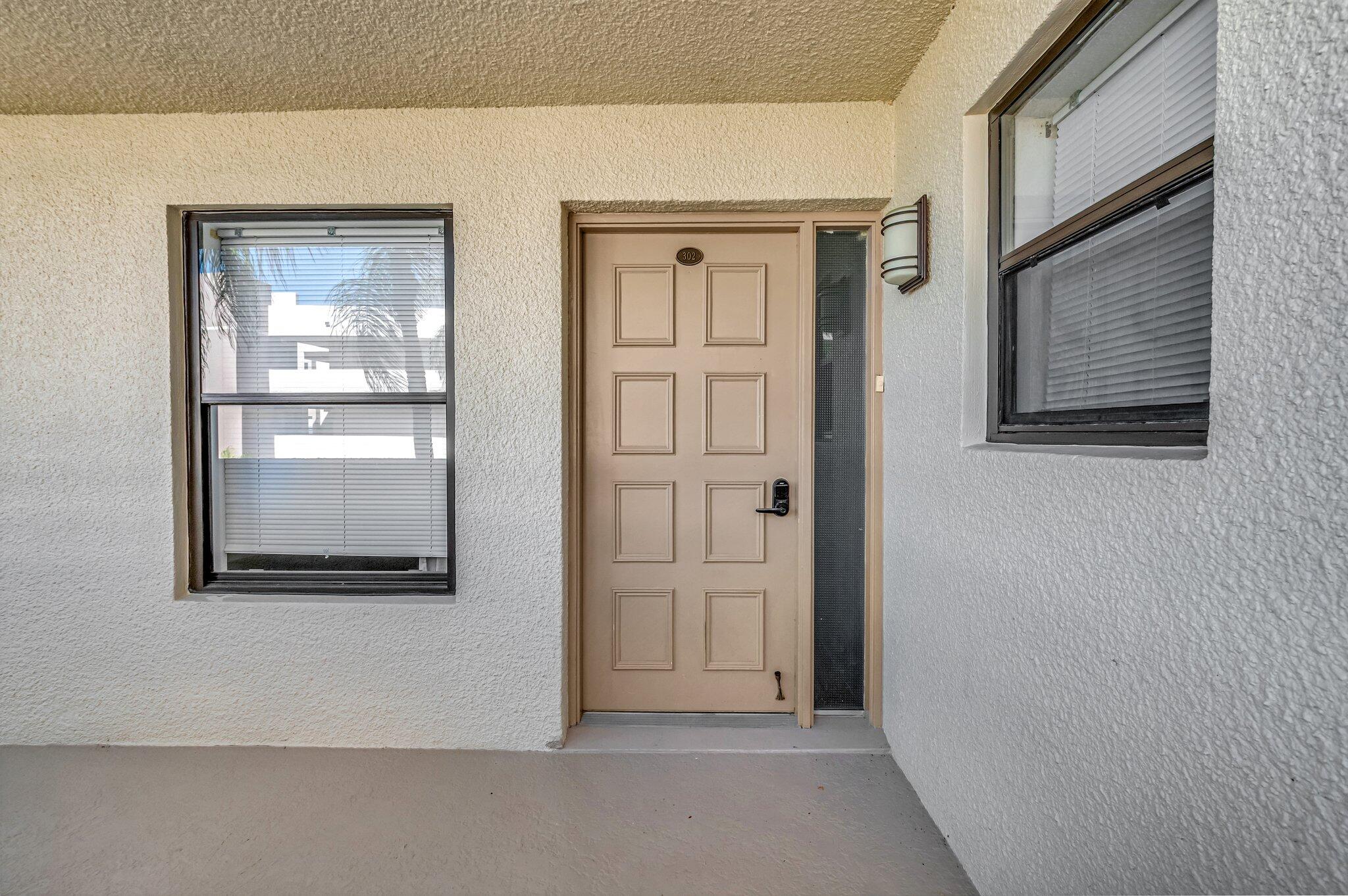 5801 Camino Del Sol 302