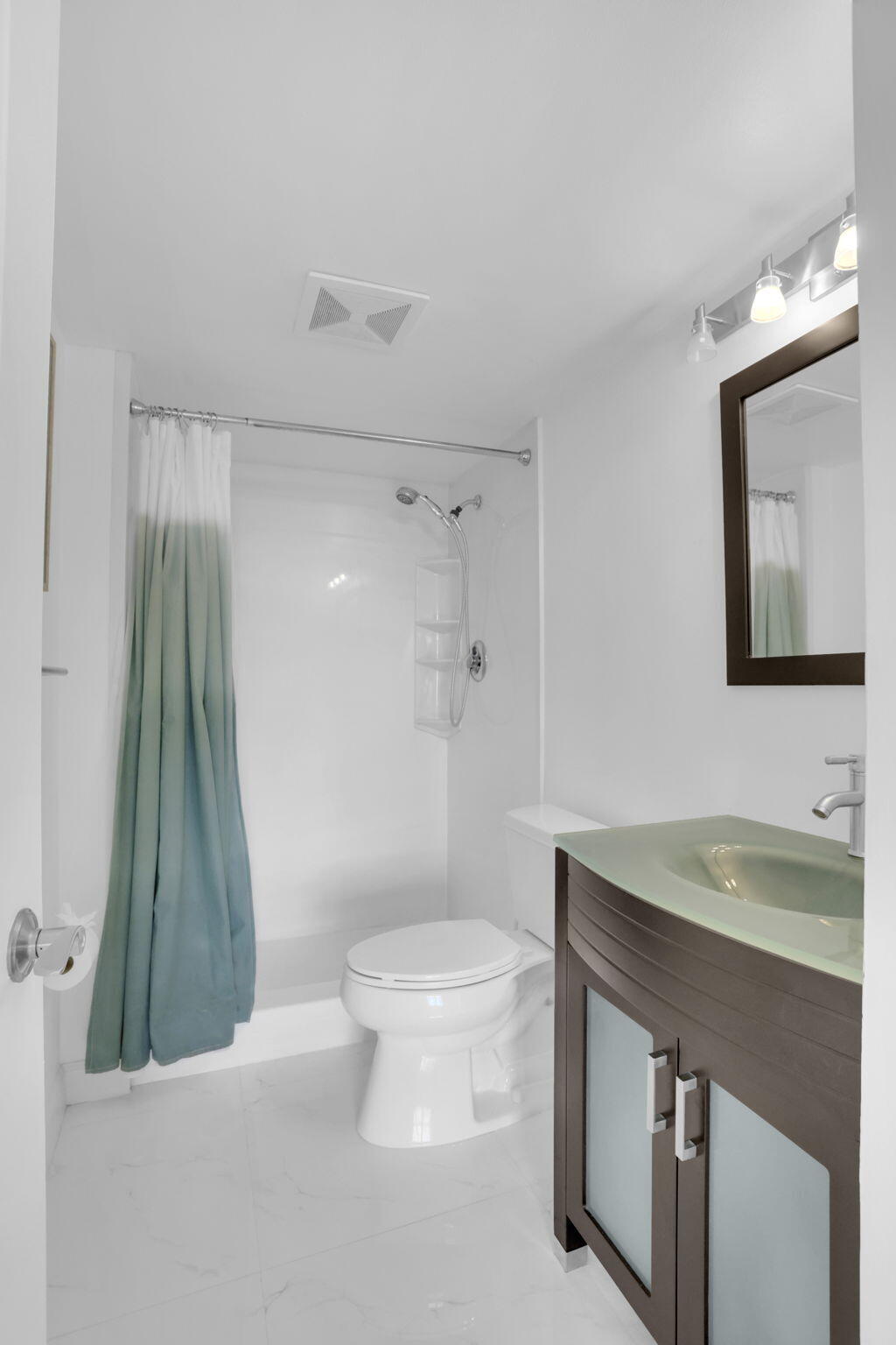 2121 N Ocean Boulevard 1008e