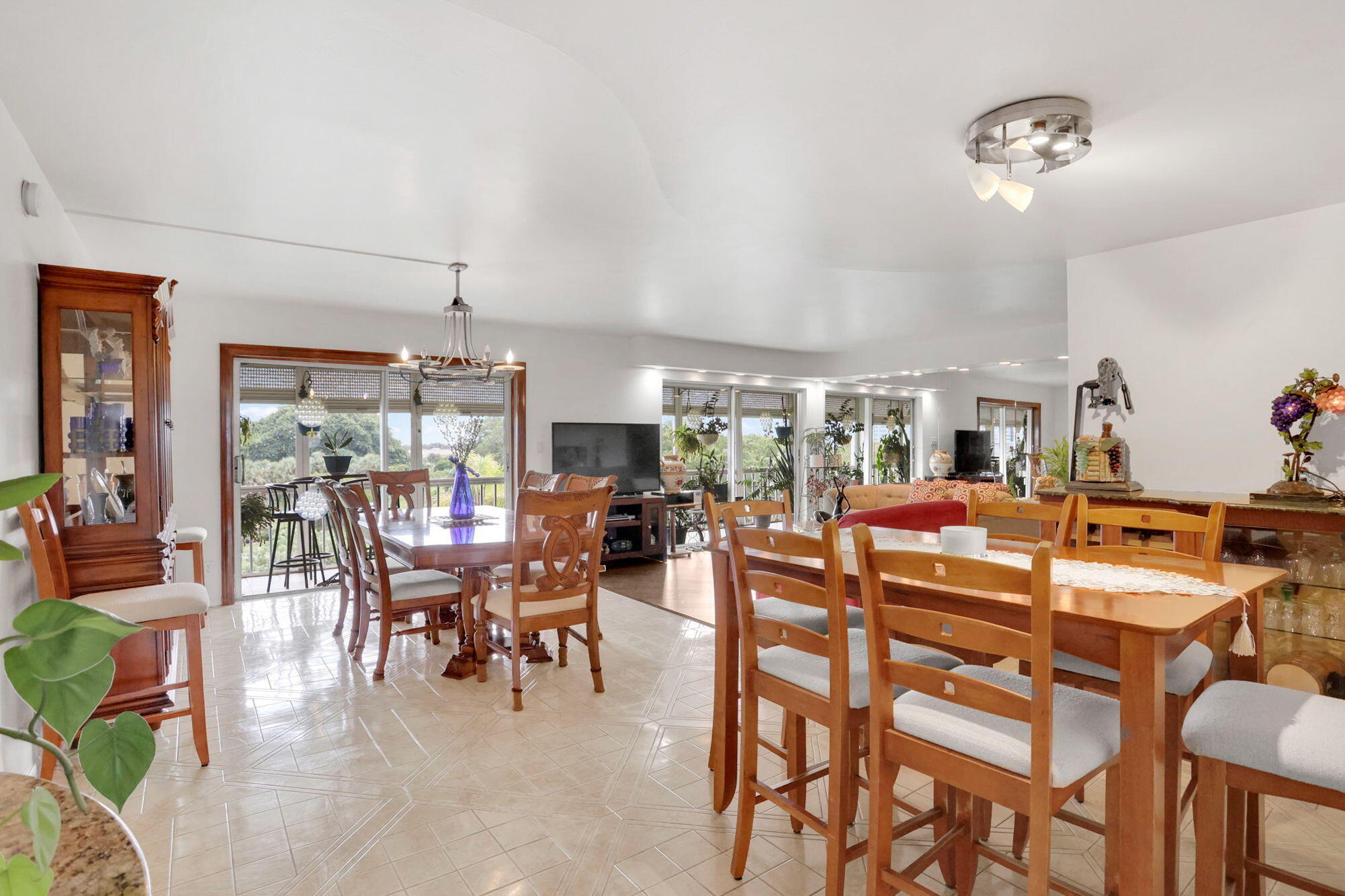 4800 Hillcrest Lane 503