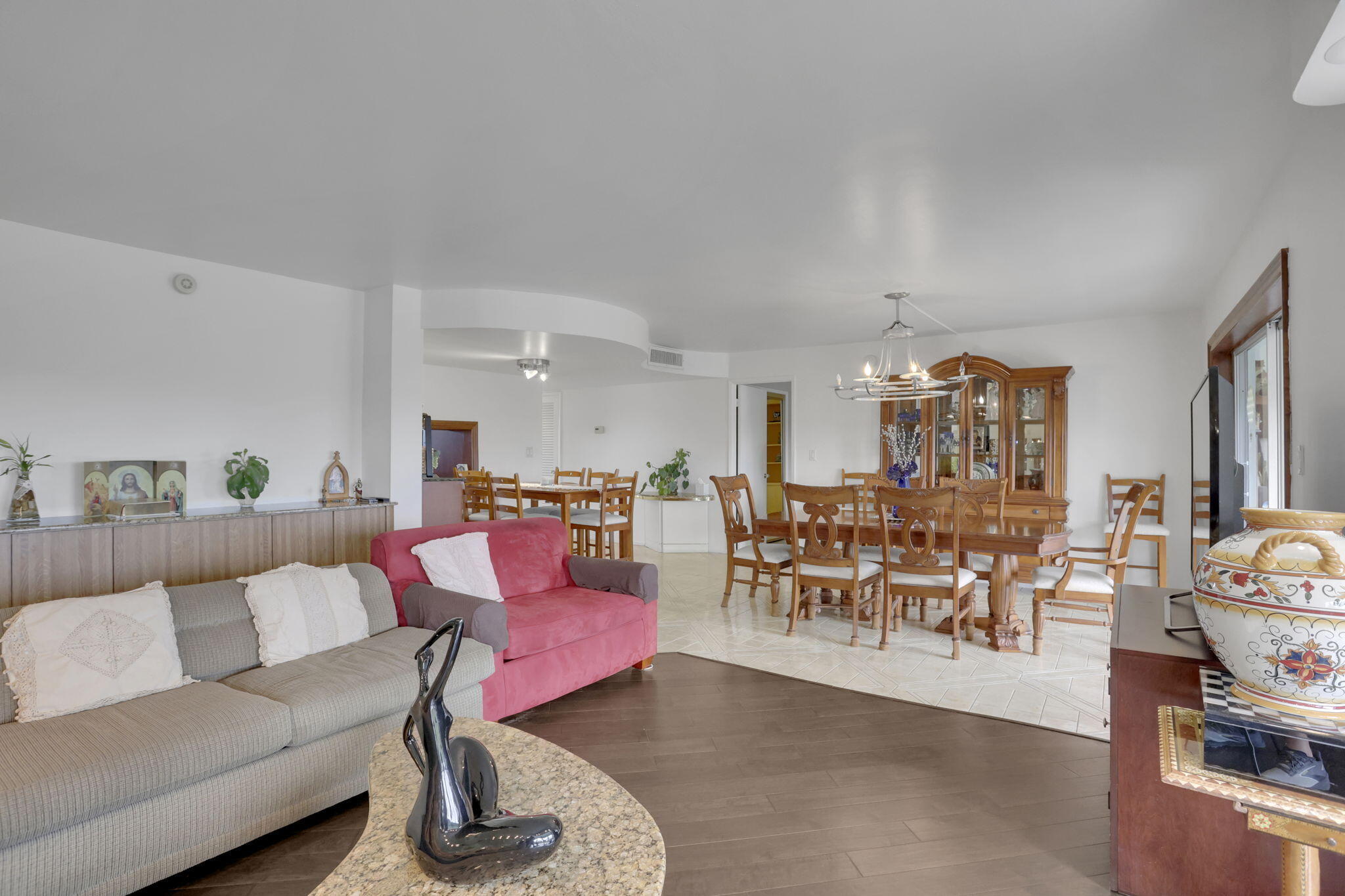 4800 Hillcrest Lane 503