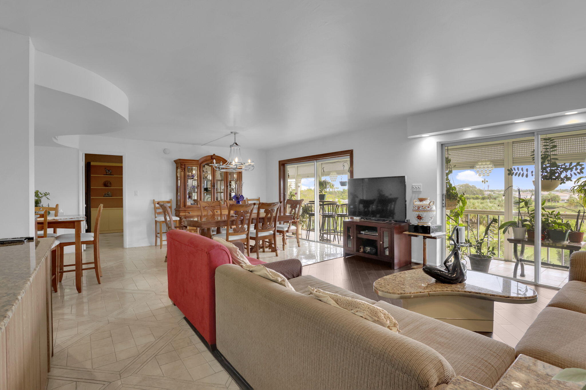 4800 Hillcrest Lane 503