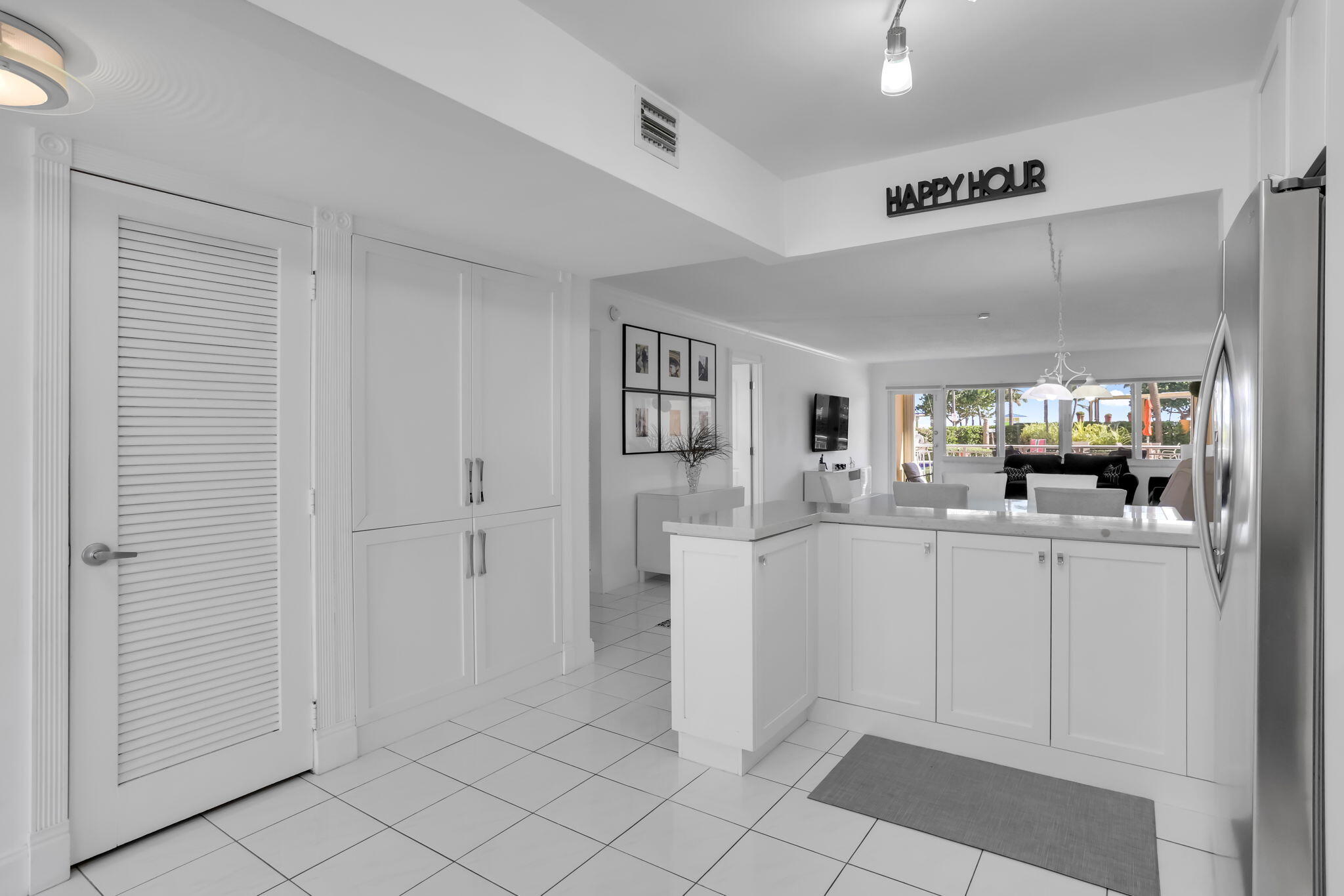 328 N Ocean Boulevard 104