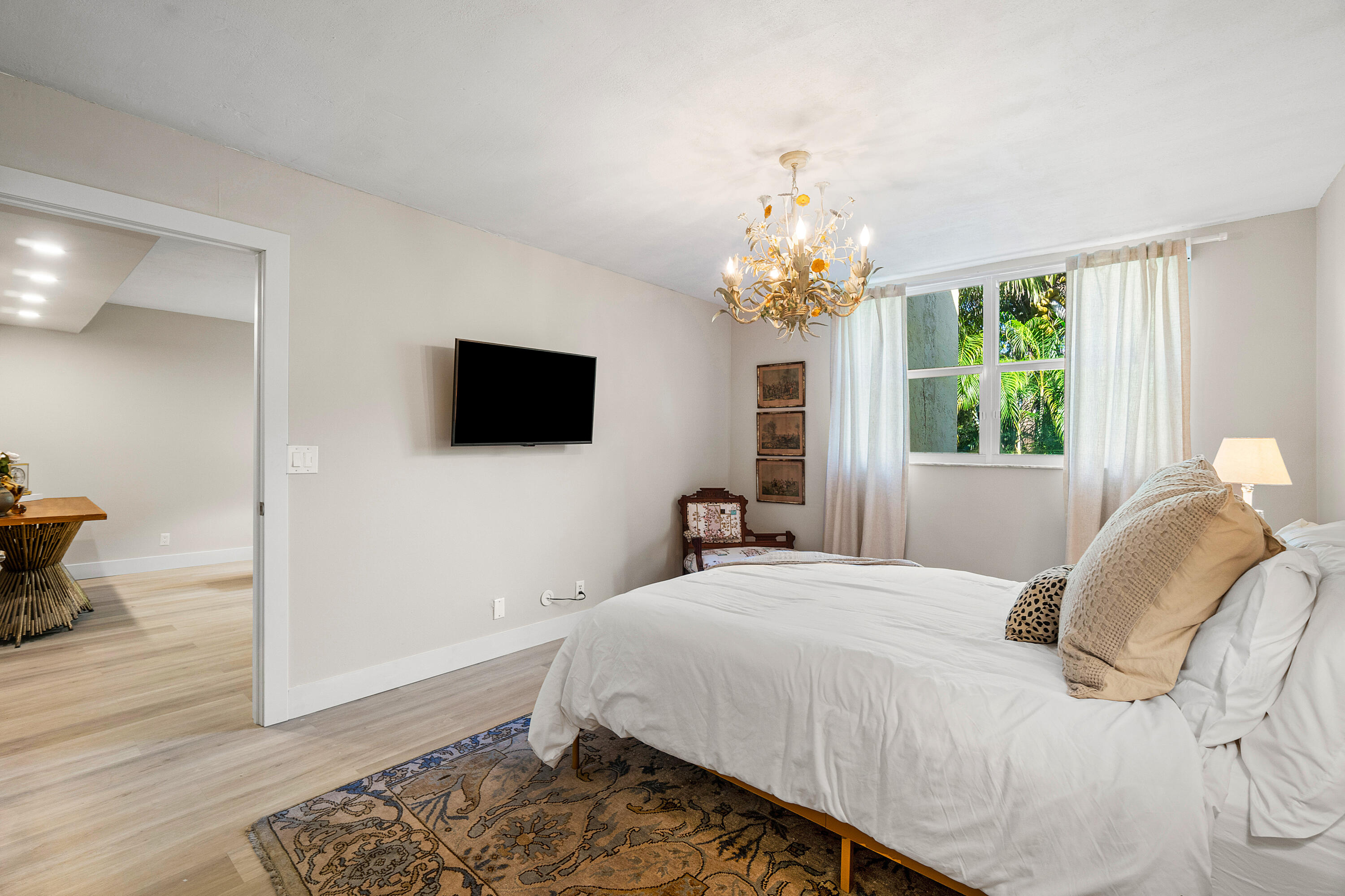 2805 SW 22nd Avenue SW 1040