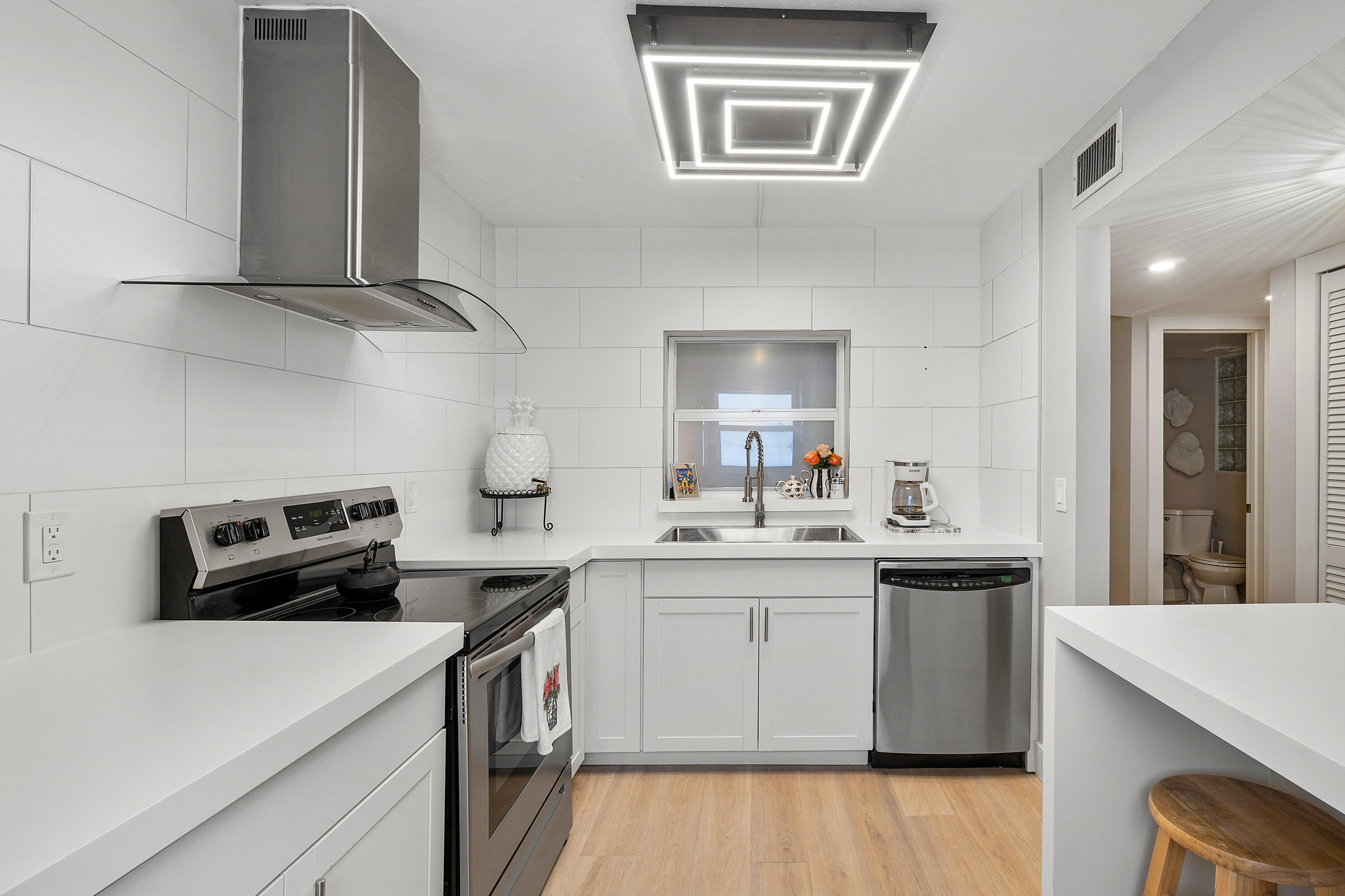 2805 SW 22nd Avenue SW 1040