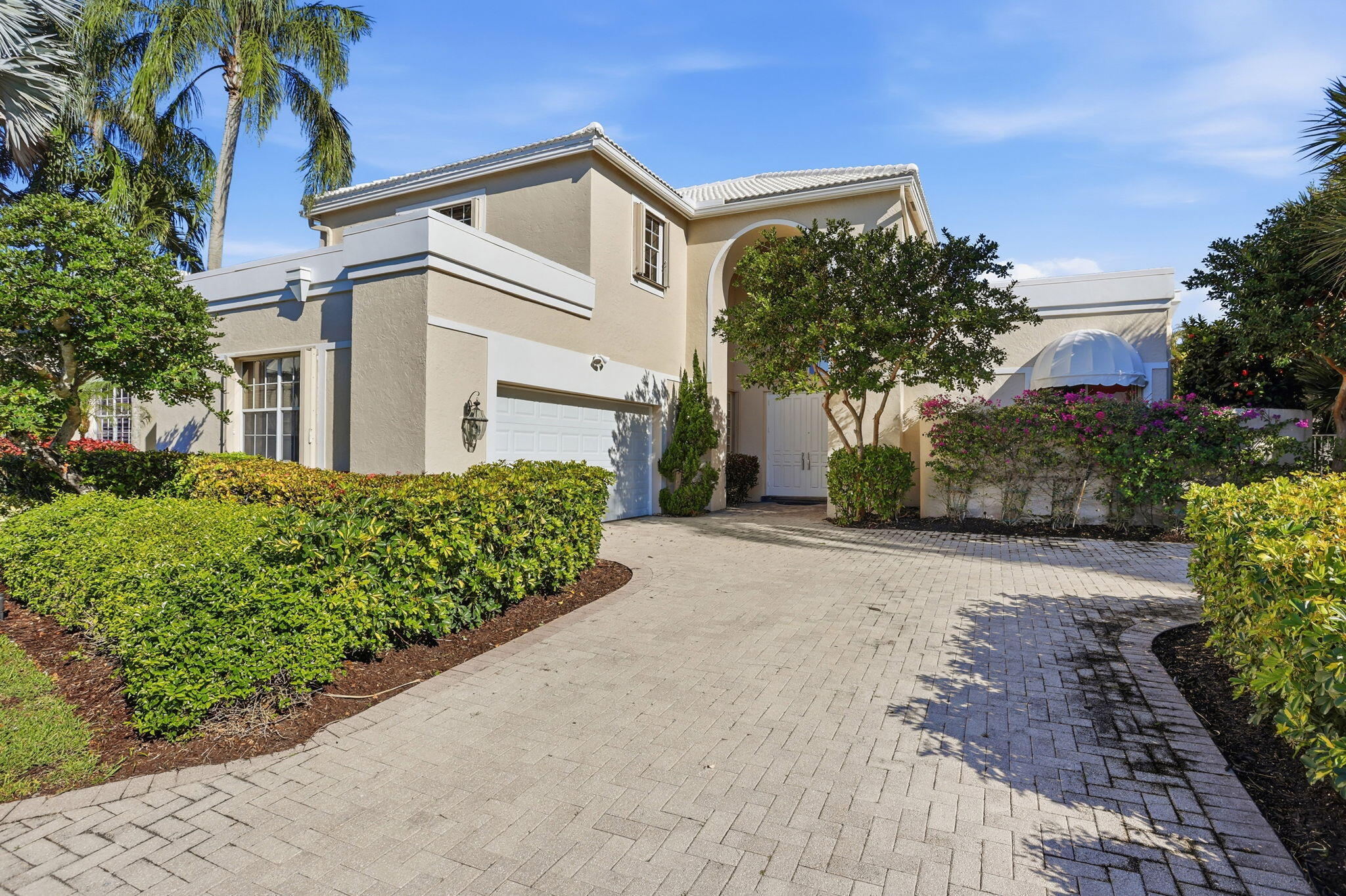 5472 Ascot Bend