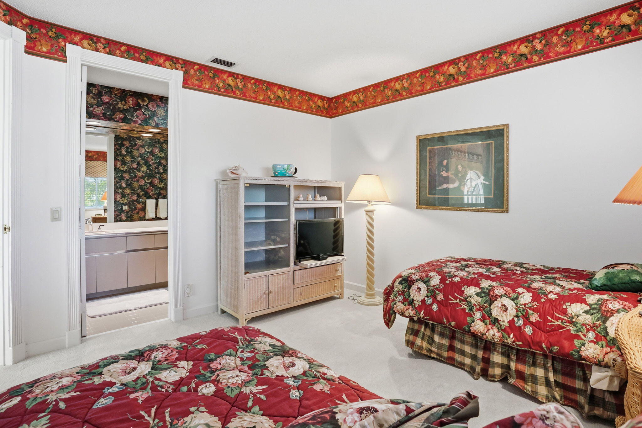 5472 Ascot Bend