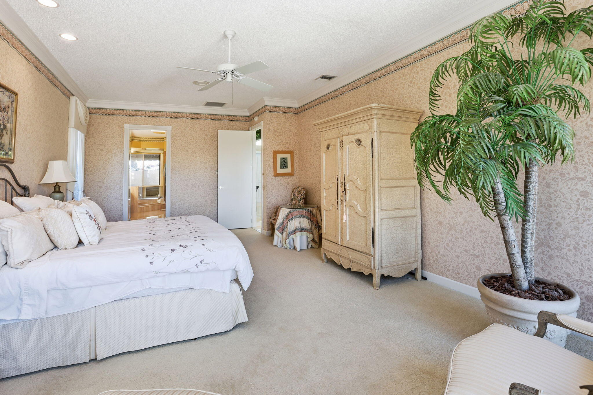 5472 Ascot Bend