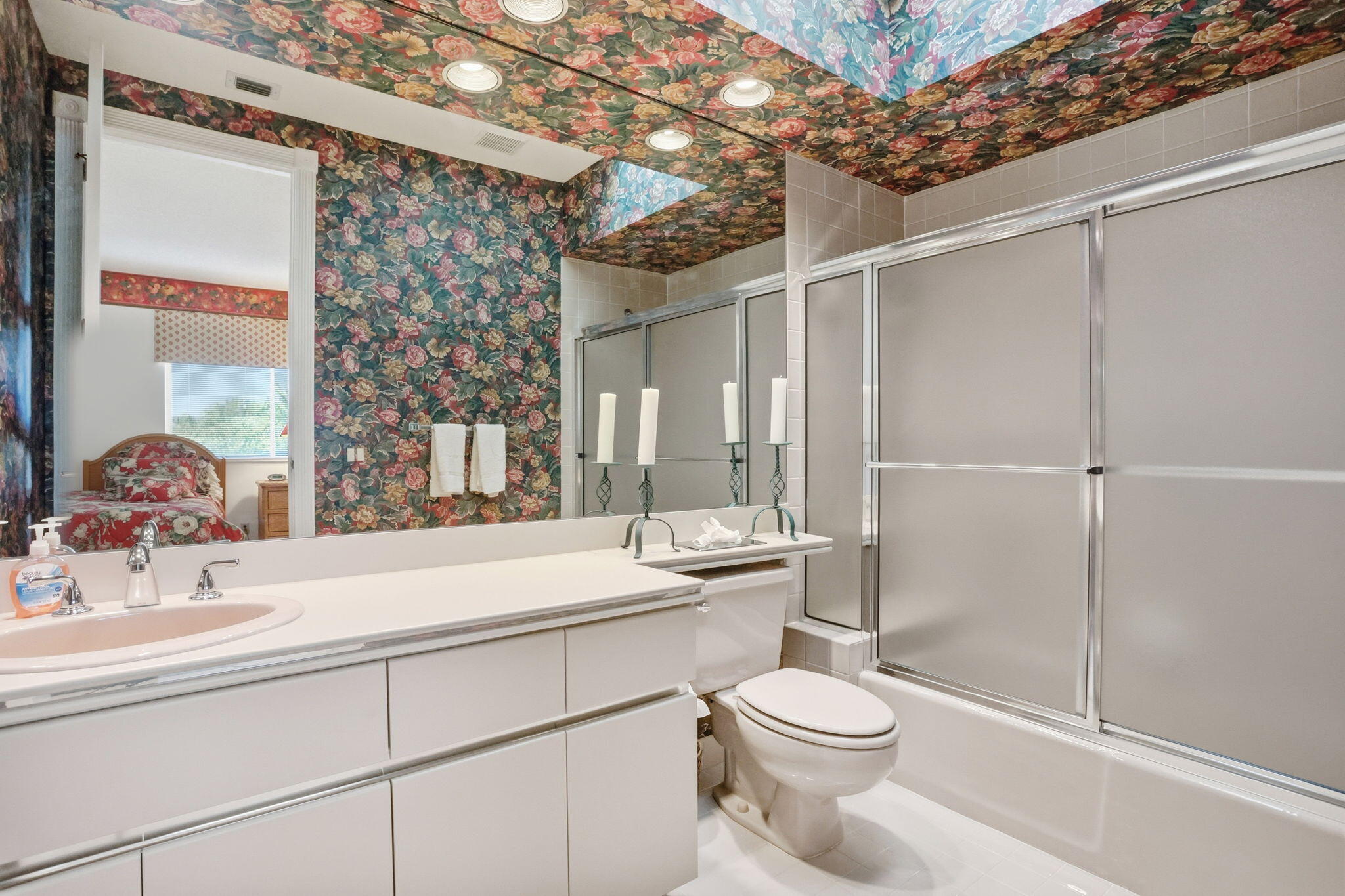 5472 Ascot Bend