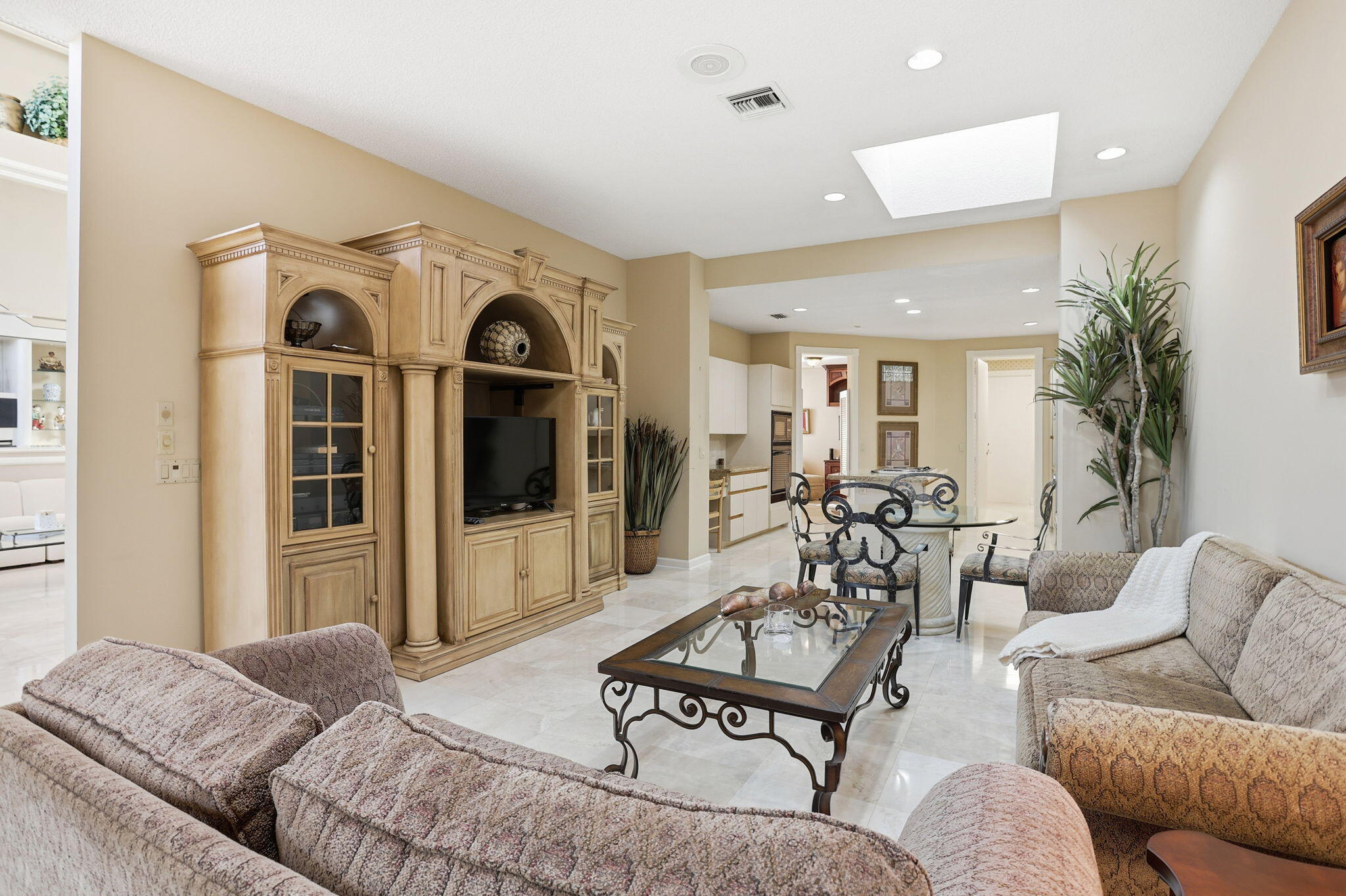 5472 Ascot Bend