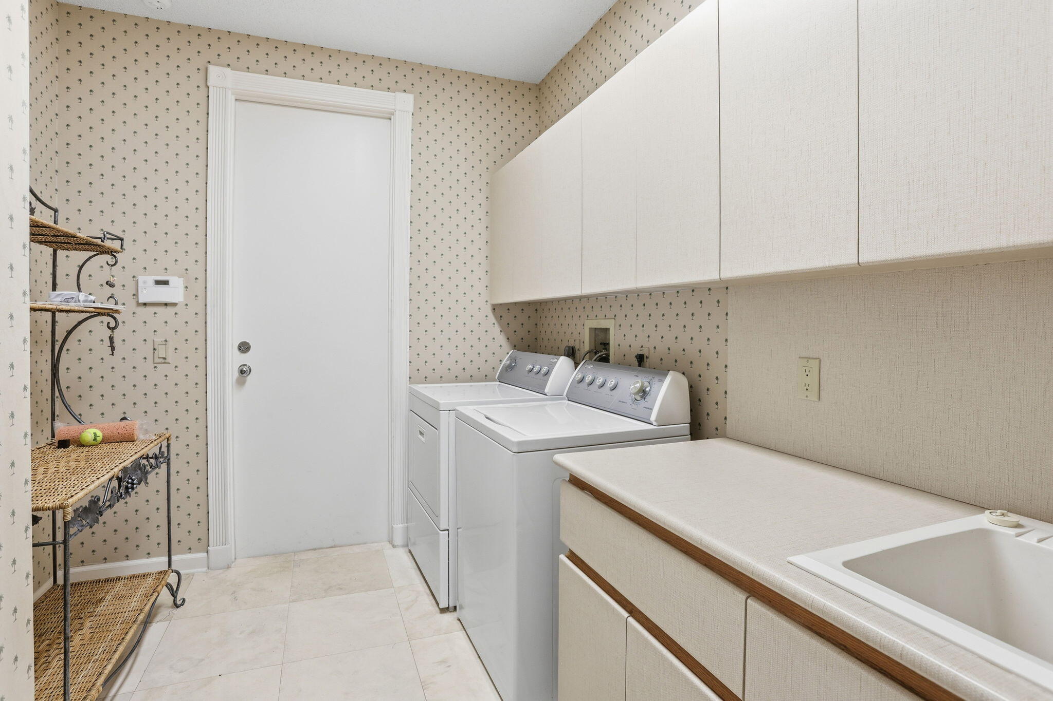 5472 Ascot Bend