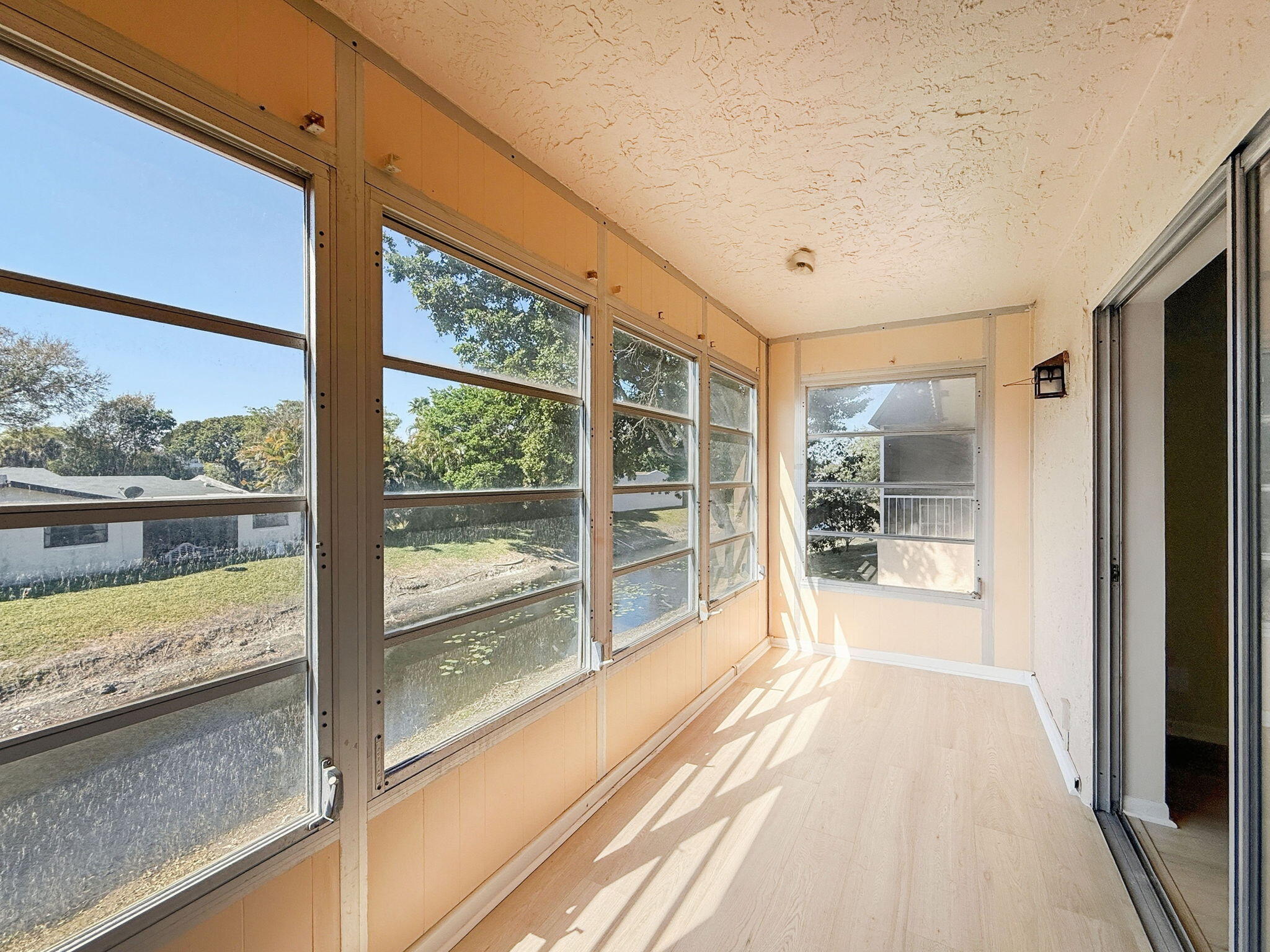 9374 SW Sw 3rd Street Street 714