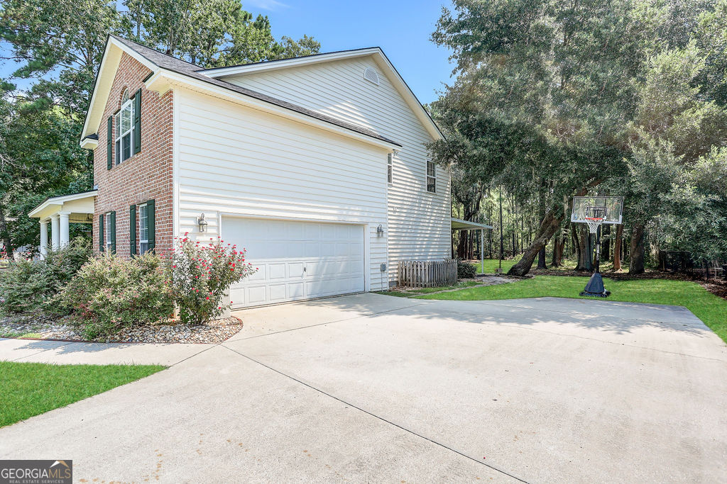 210 Brown Thrush Road