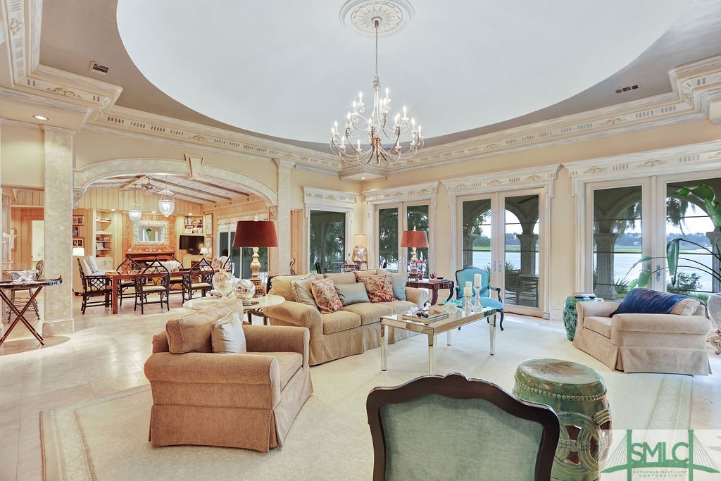 31 Bartow Point Drive