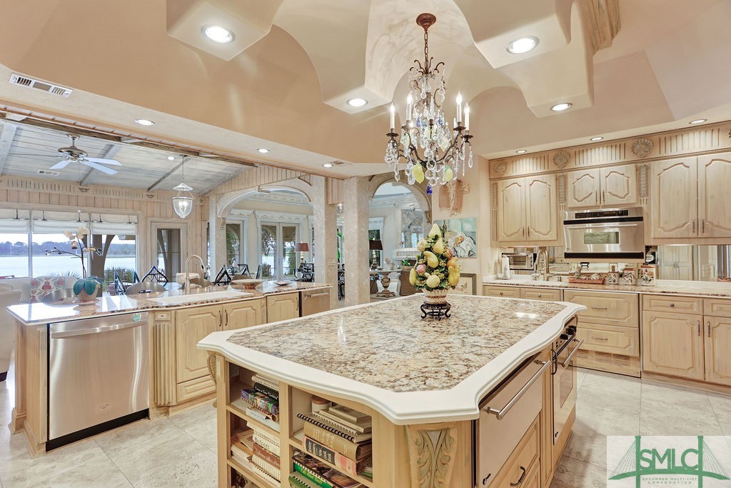 31 Bartow Point Drive