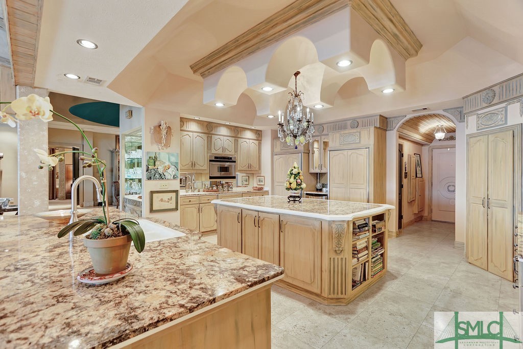 31 Bartow Point Drive