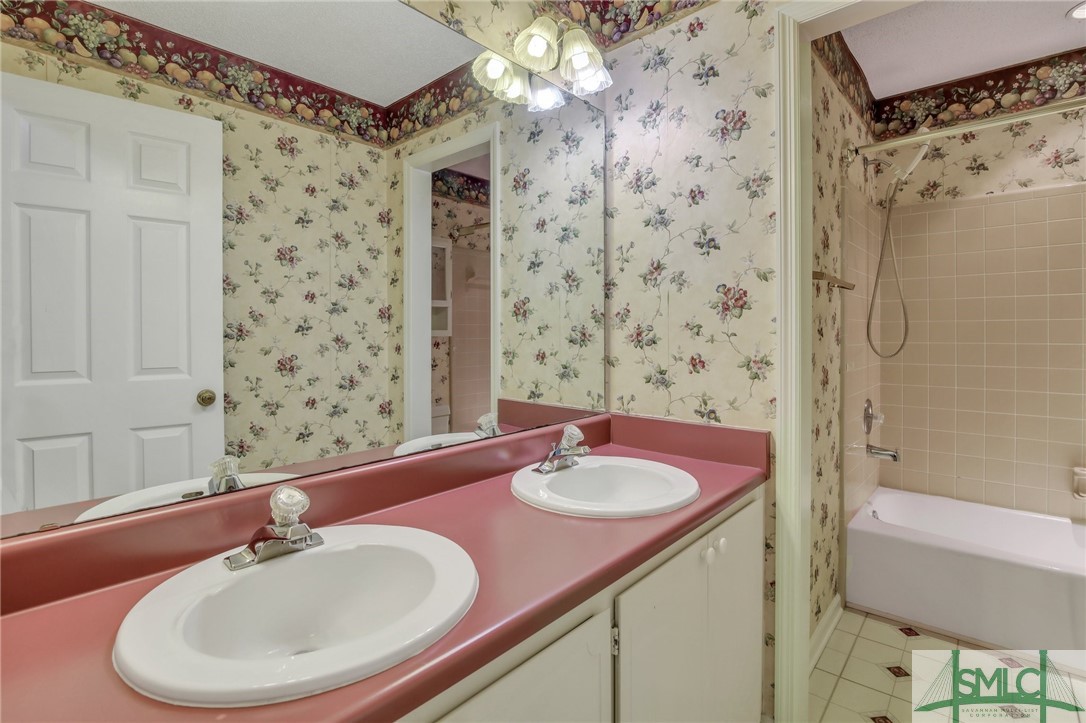 406 Suncrest Boulevard